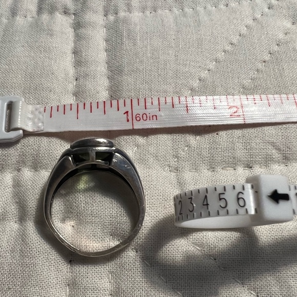 925 SS ring with peridot - Picture 5 of 8